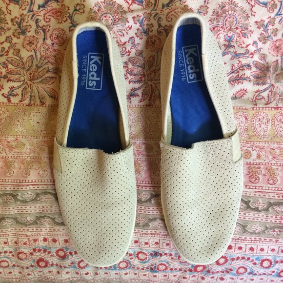 Womens Slip-On Keds 8 - Picture 1 of 6